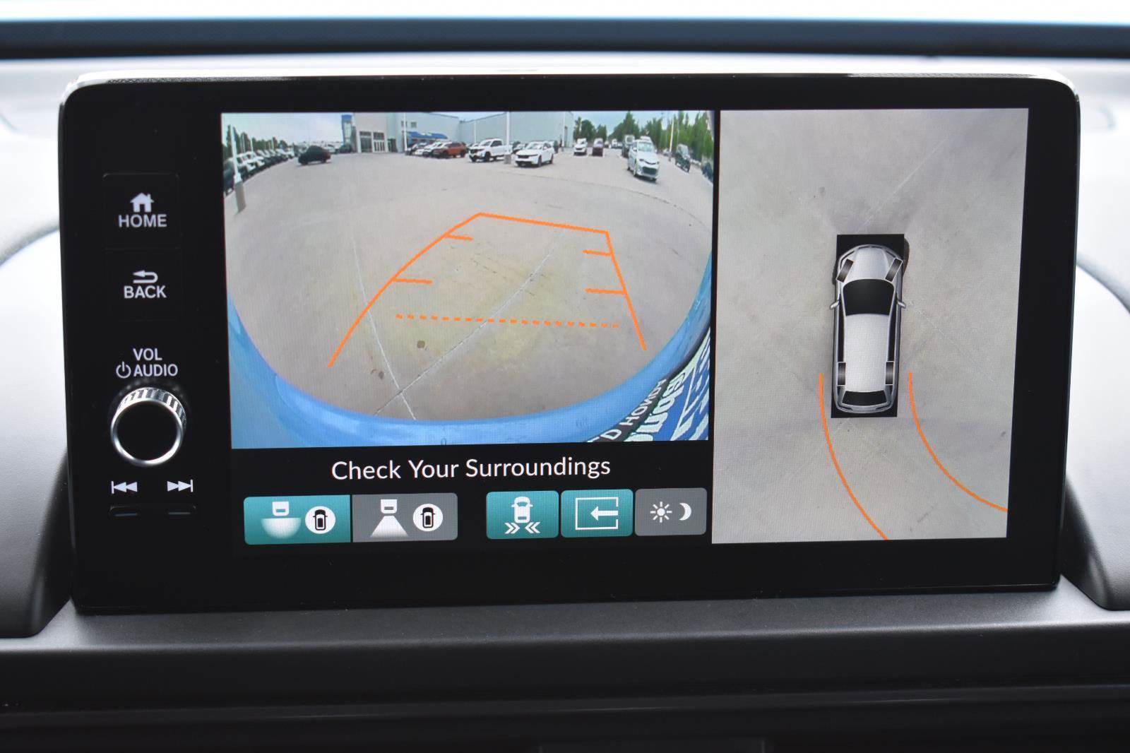 Used 2025 Honda Pilot TrailSport image 5
