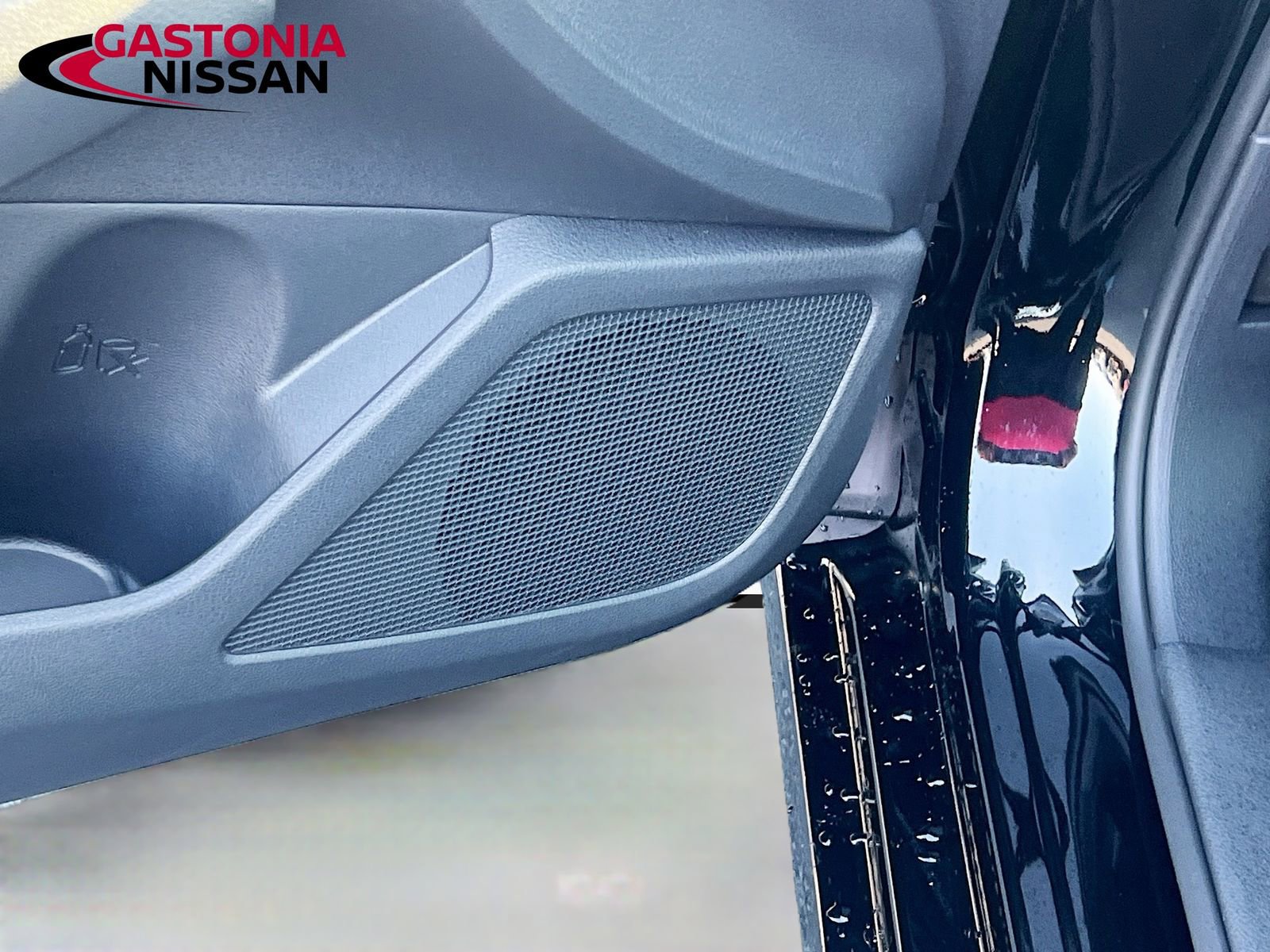 Used 2025 Nissan Altima 2.5 SR FWD image 23