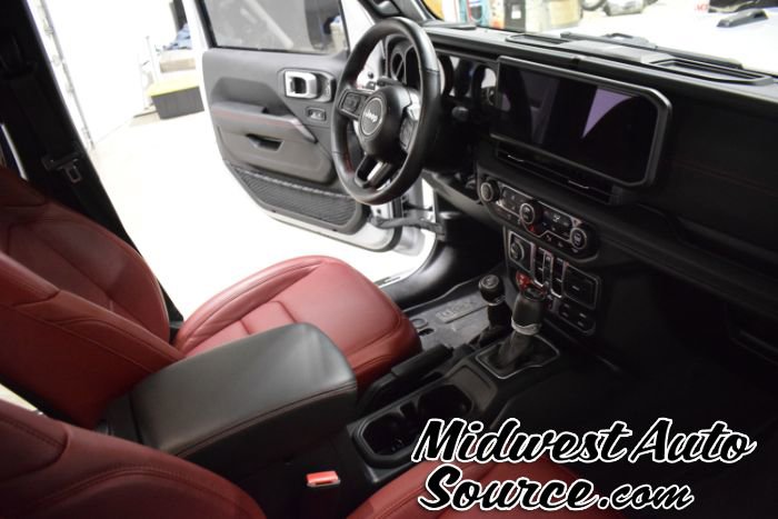 Used 2024 Jeep Wrangler Unlimited Rubicon 392 image 37