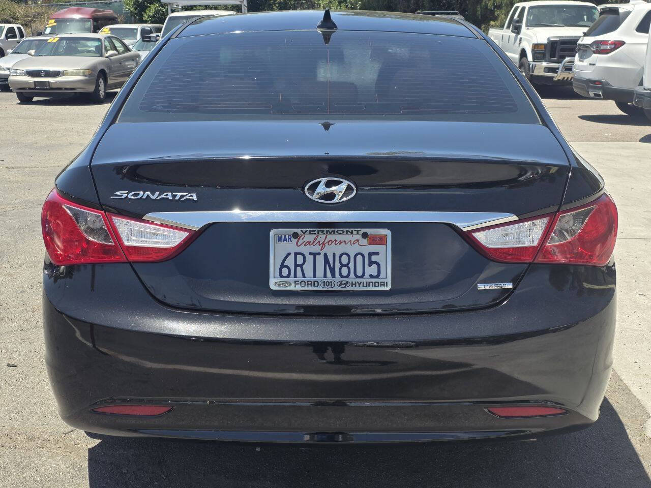 Used 2011 Hyundai Sonata Limited FWD image 4