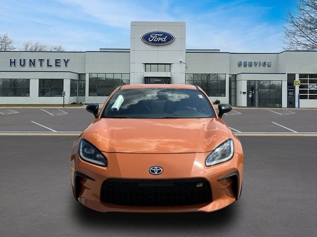 Used 2023 Toyota GR86 10th Anniversary SE RWD image 3