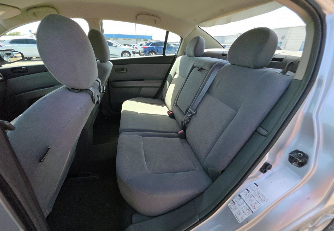 Used 2009 Nissan Sentra 2.0 FE+ FWD image 11