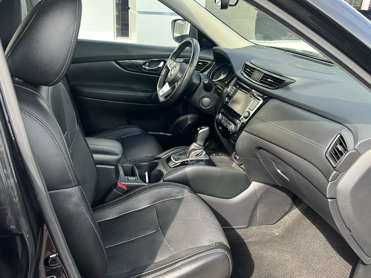 Used 2020 Nissan Rogue SL AWD/4WD image 9