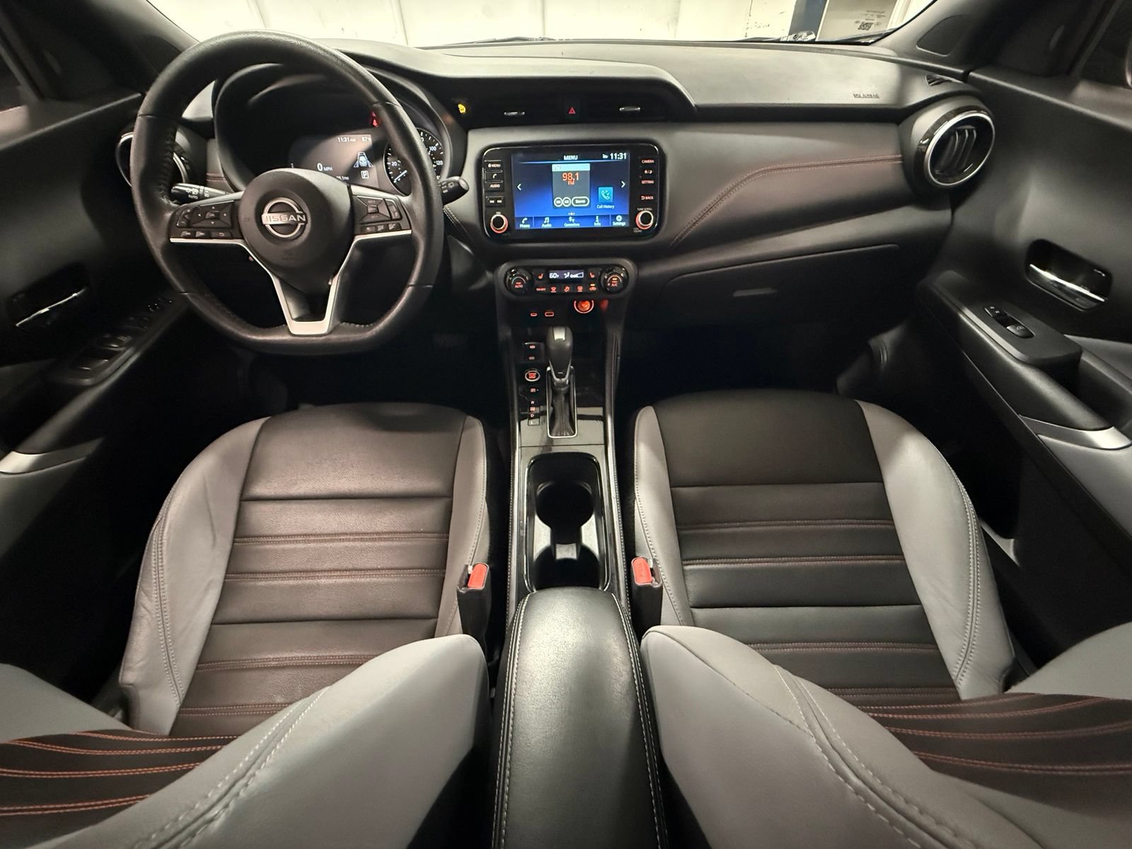 Used 2024 Nissan Kicks SR w/ SR Premium Package FWD image 14