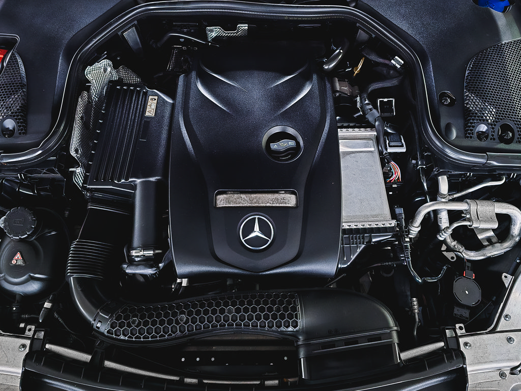 Used 2019 Mercedes-Benz E 300 4MATIC image 13