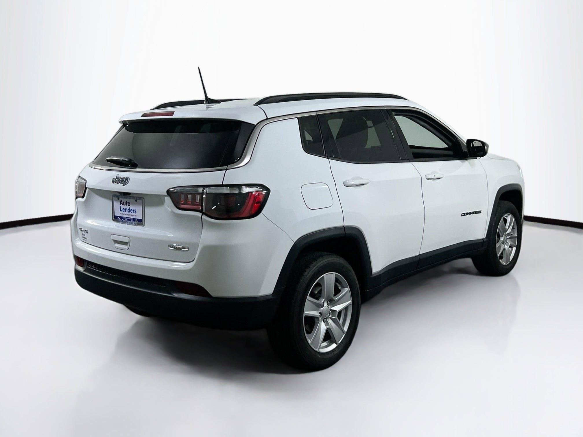 Used 2022 Jeep Compass Latitude w/ Convenience Group AWD/4WD image 5