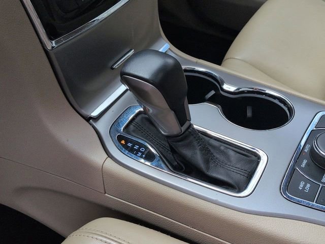Used 2020 Jeep Grand Cherokee Limited AWD/4WD image 20