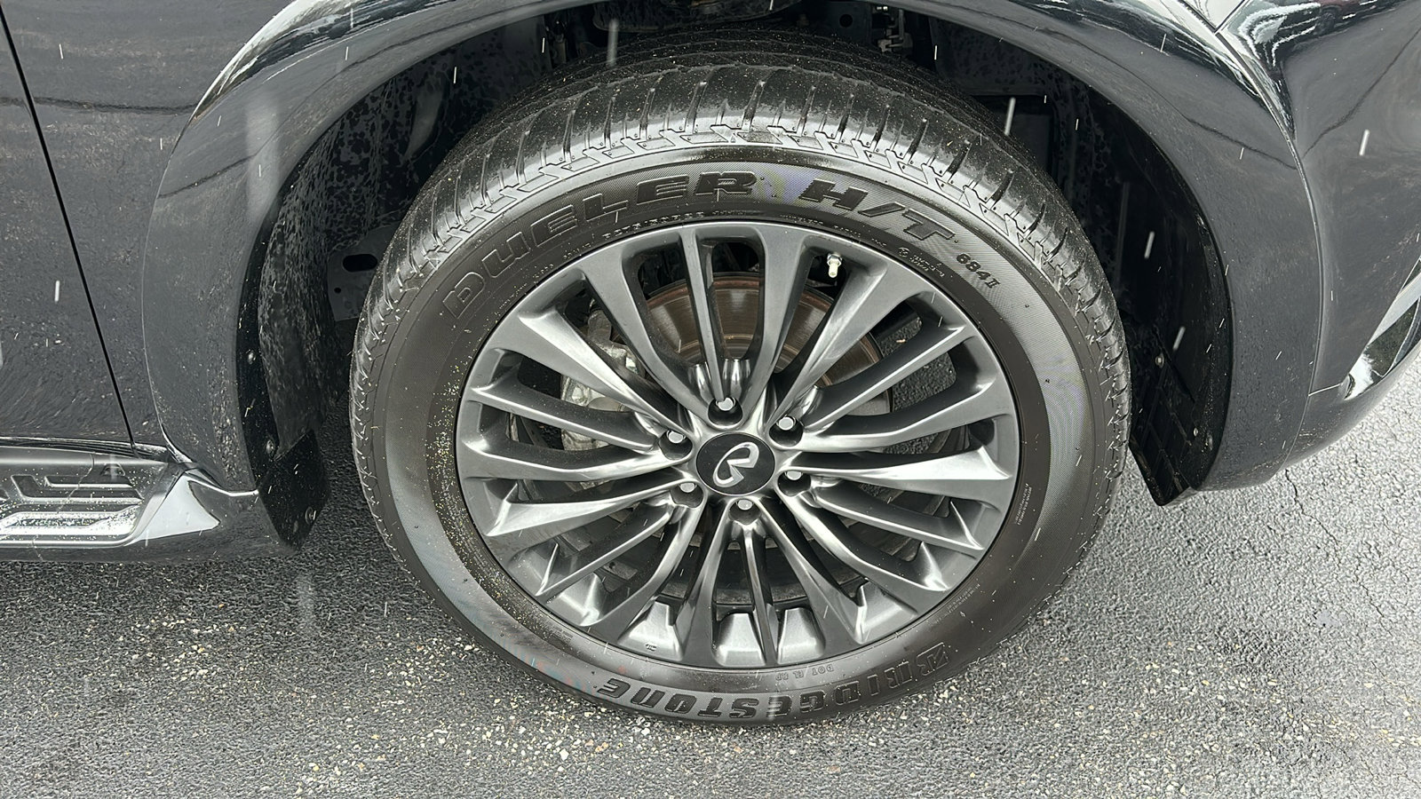 Certified 2024 INFINITI QX80 Premium Select w/ Cargo Package image 9