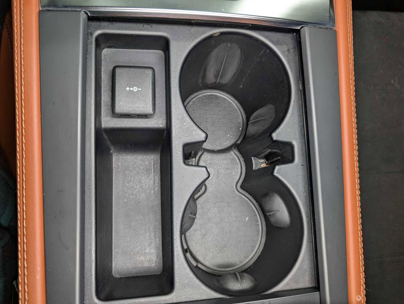 Used 2021 Jaguar F-PACE SVR image 26