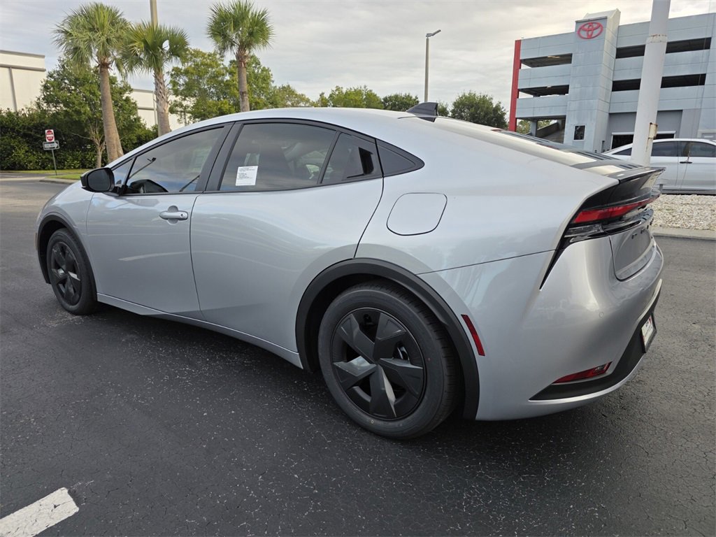 New 2026 Toyota Prius LE image 9
