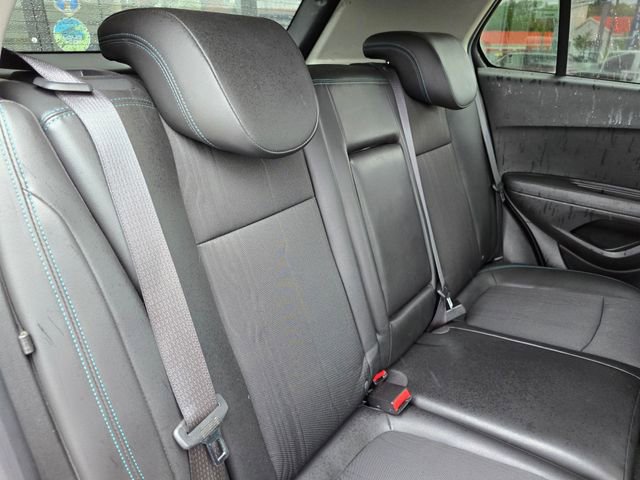 Used 2016 Chevrolet Trax LT w/ LT Sun and Sound Package AWD/4WD image 36