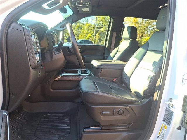 Used 2020 GMC Sierra 3500 Denali w/ Denali Ultimate Package image 16