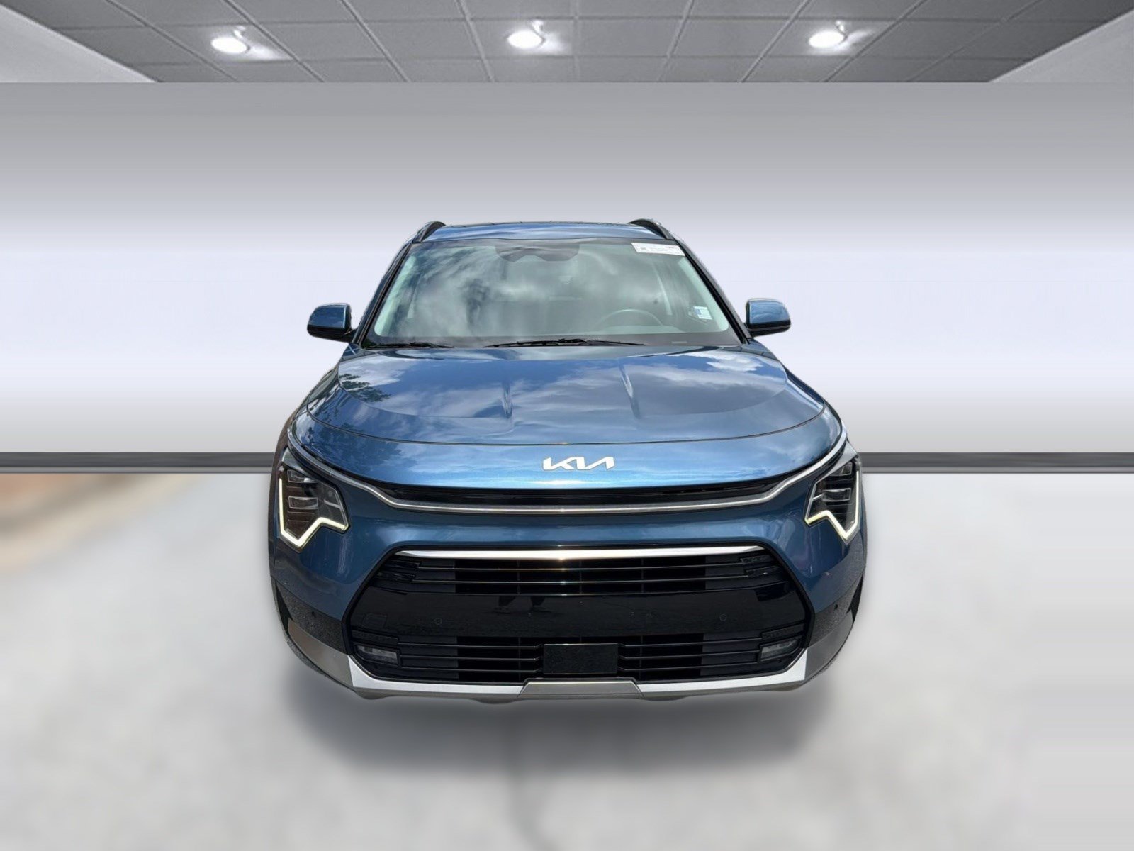 Used 2023 Kia Niro SX Touring FWD image 6
