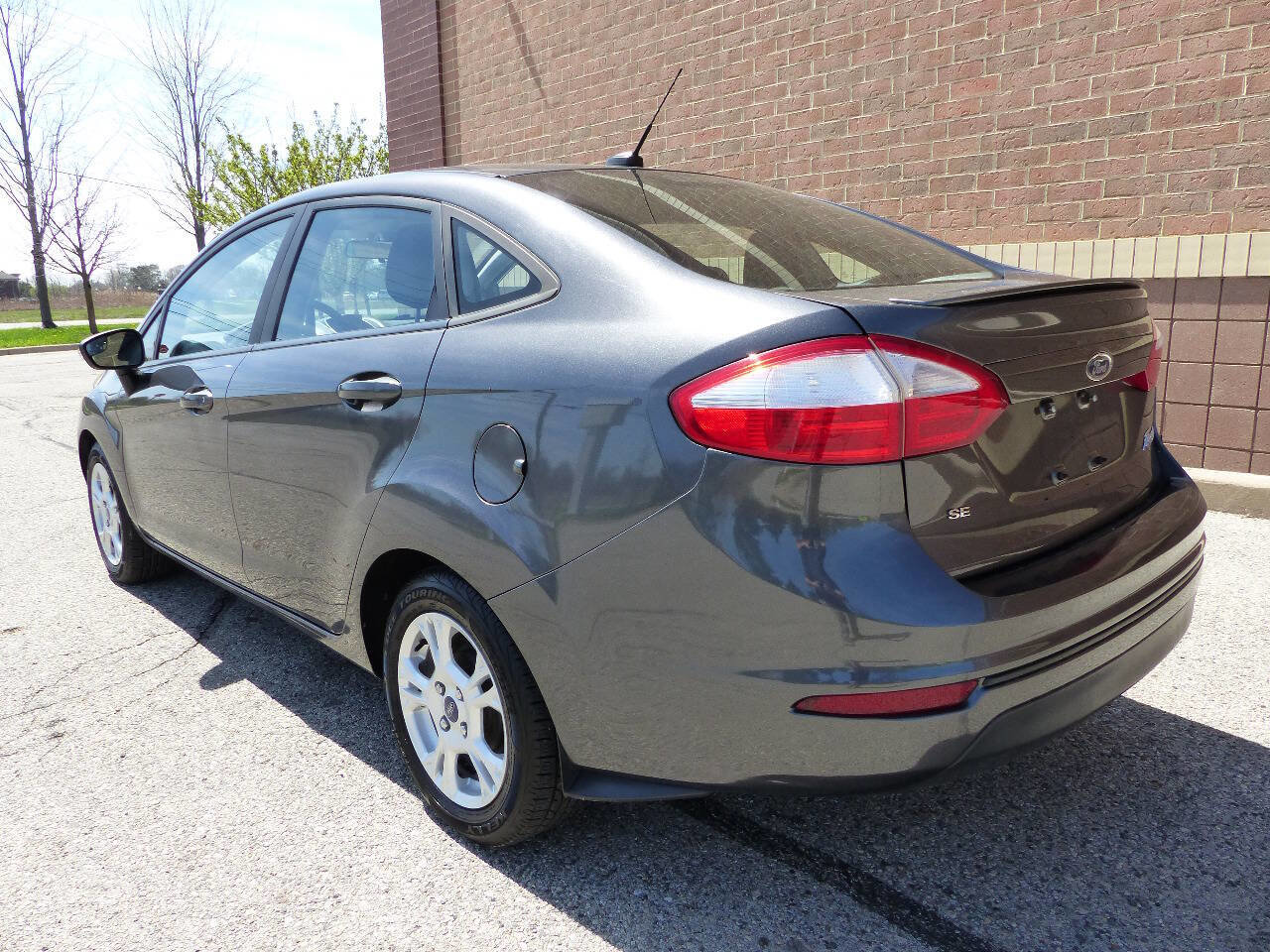Used 2015 Ford Fiesta SE w/ Comfort Package image 7
