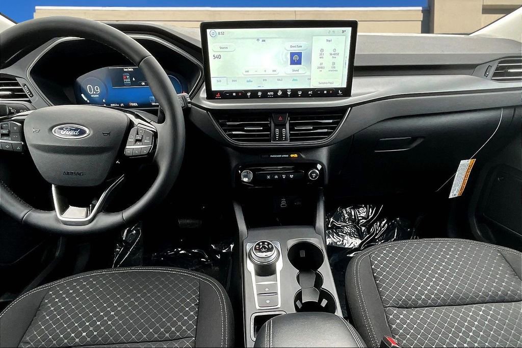New 2025 Ford Escape Active w/ Active Premium Tech Pack image 5