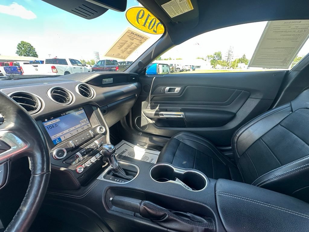 Used 2019 Ford Mustang GT Premium w/ Equipment Group 401A RWD image 24