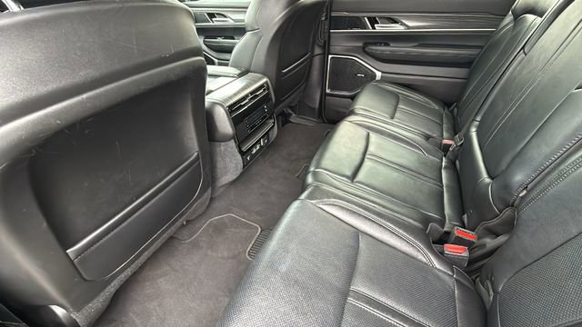 Used 2024 Jeep Wagoneer L Series II w/ Flexible Seating Group image 24