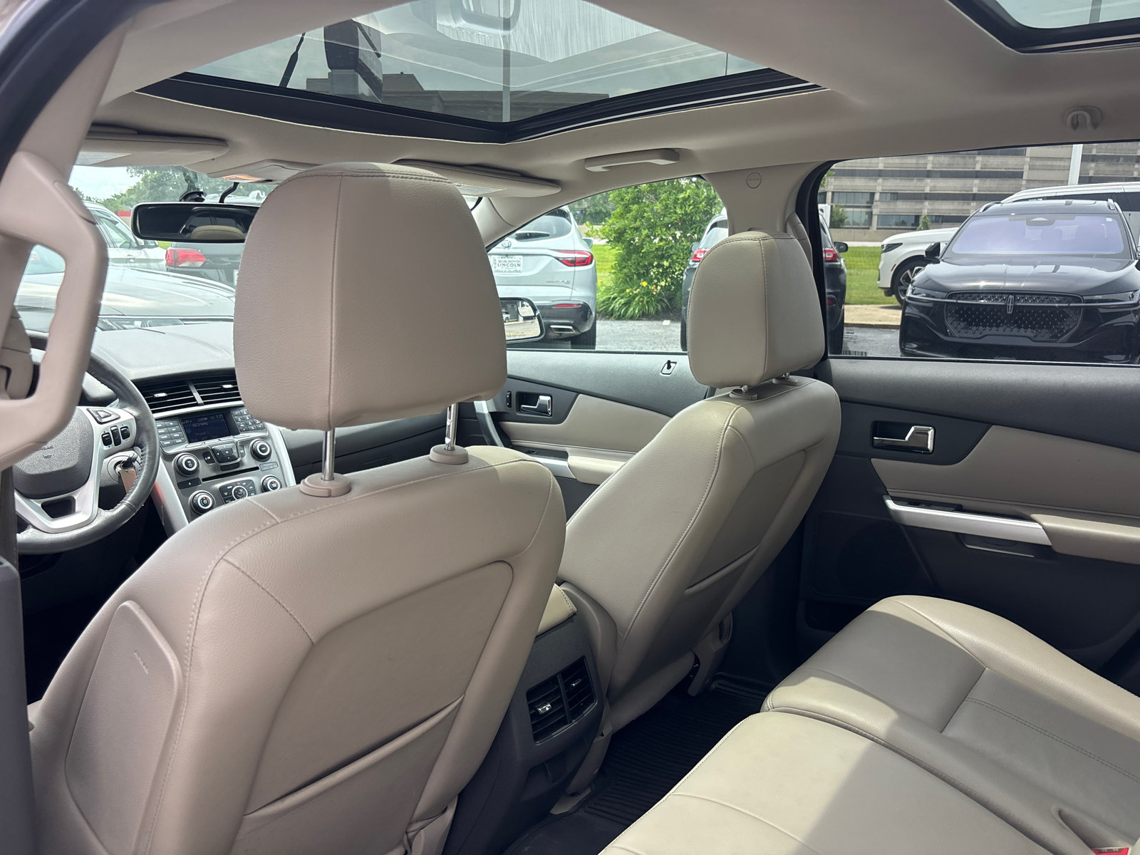 Used 2013 Ford Edge SEL FWD image 26