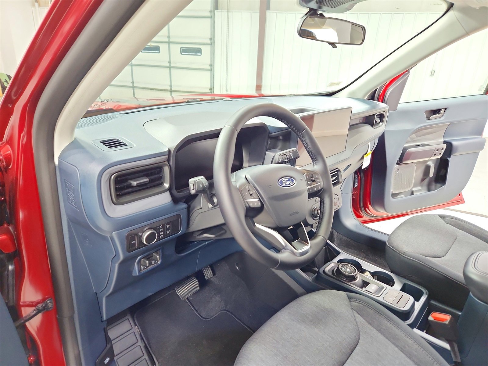 New 2025 Ford Maverick XLT w/ XLT Luxury Package image 18