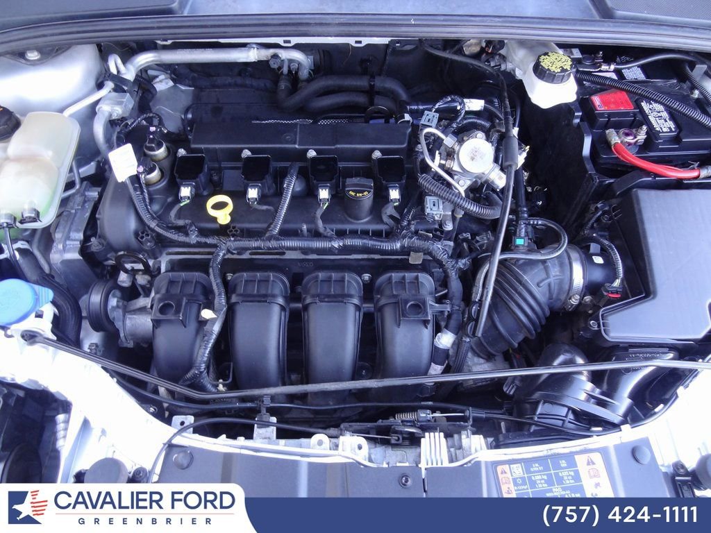 Certified 2018 Ford Focus SE image 28