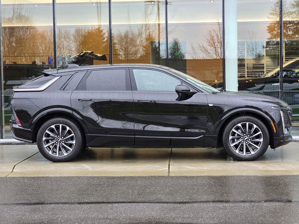 New 2026 Cadillac Lyriq Sport image 6