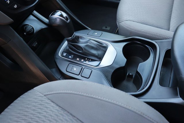 Used 2016 Hyundai Santa Fe SE FWD image 18