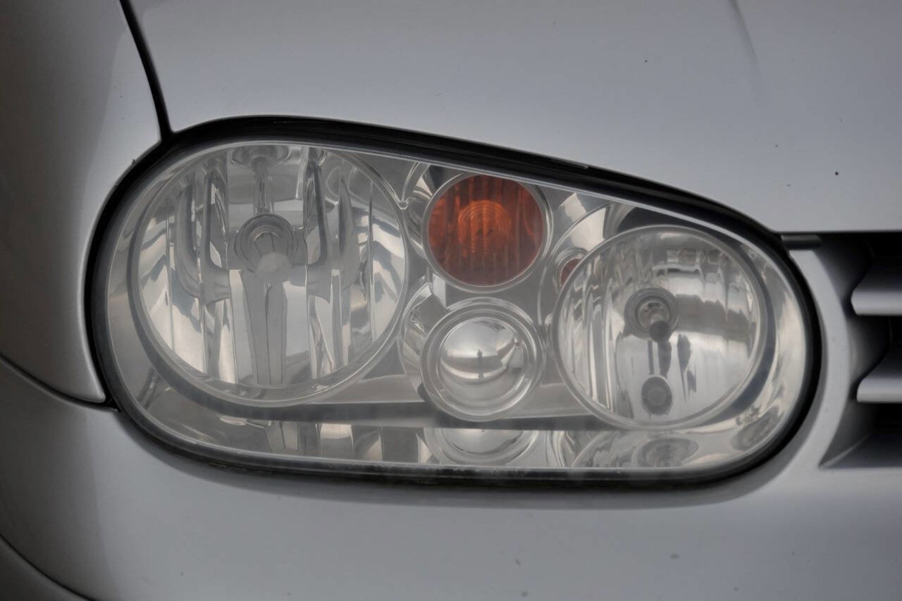 Used 2005 Volkswagen Golf GL image 34