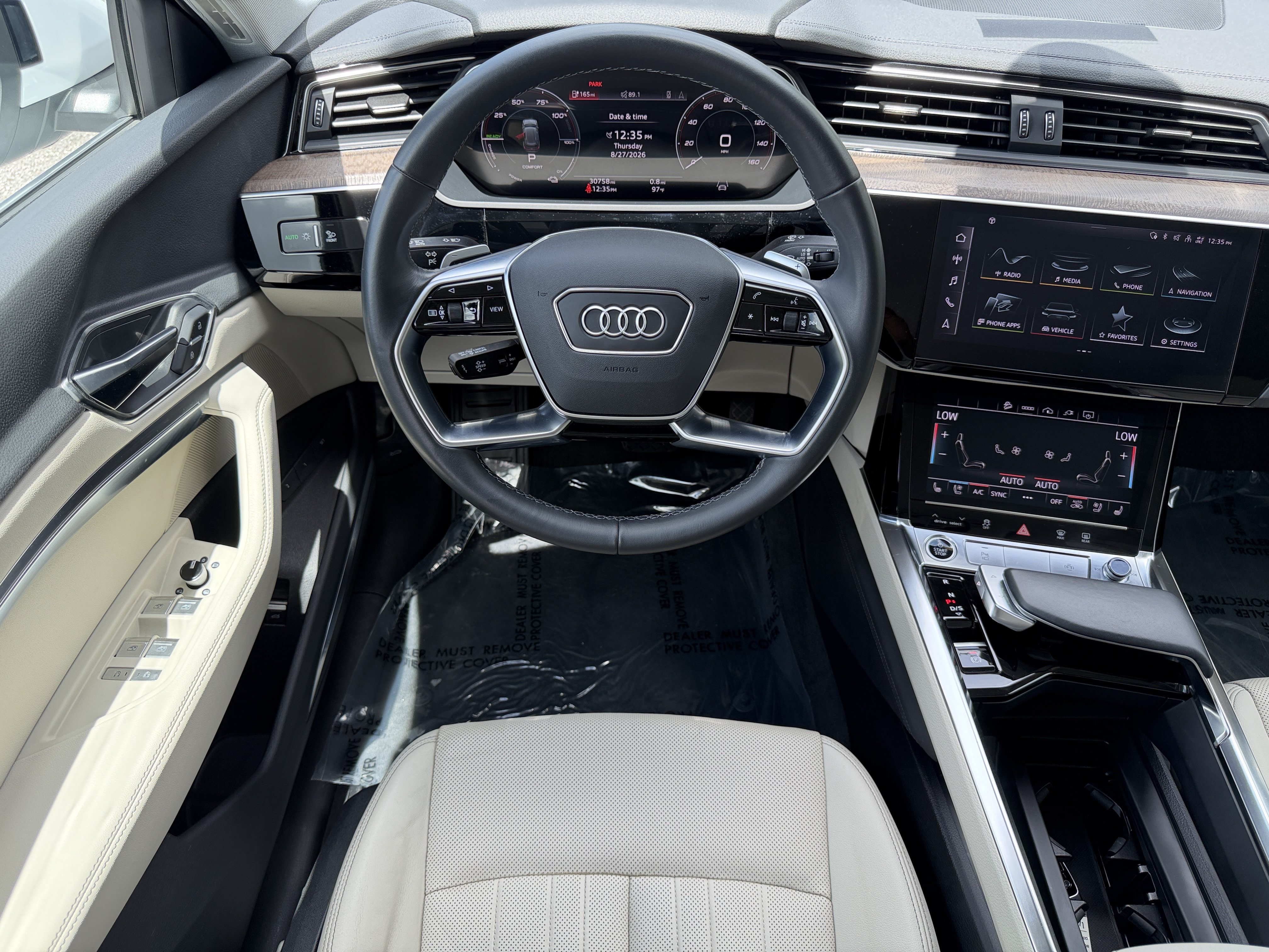 Certified 2024 Audi Q8 e-tron Premium Plus w/ Premium Plus Package AWD/4WD image 15