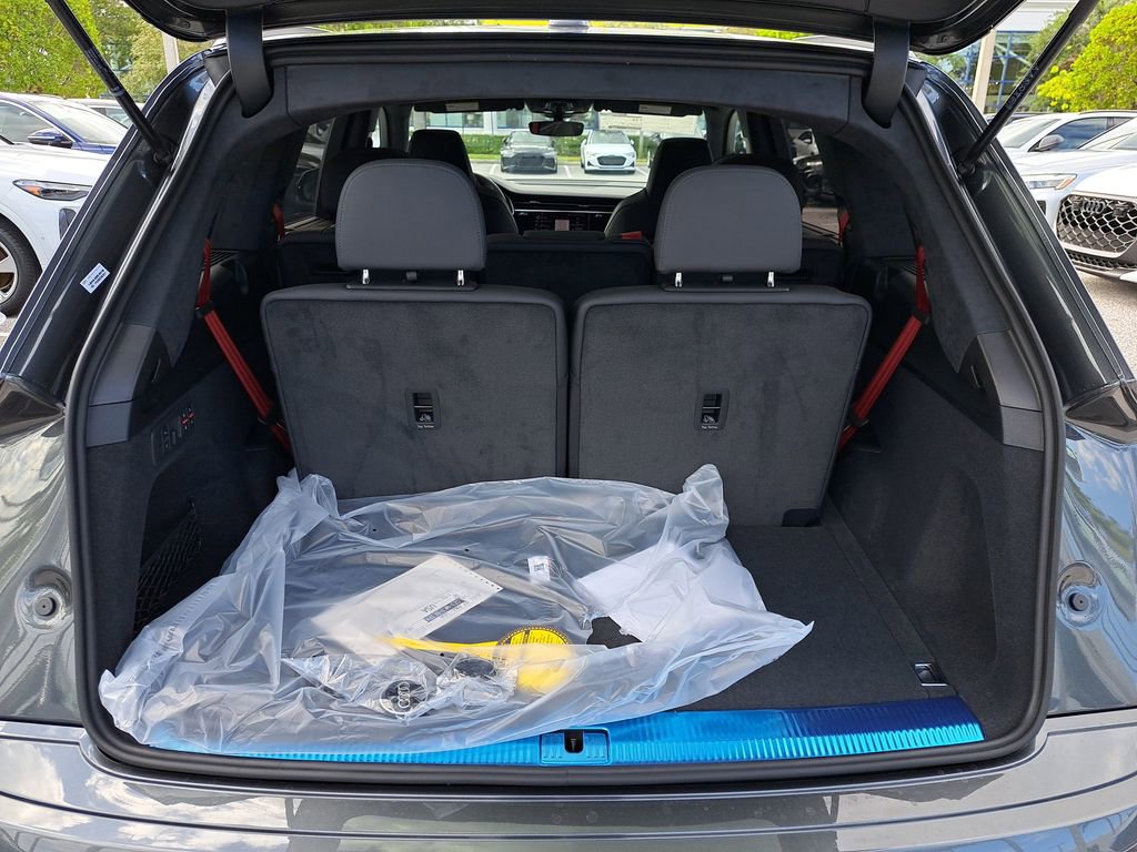 New 2026 Audi SQ7 Prestige image 31