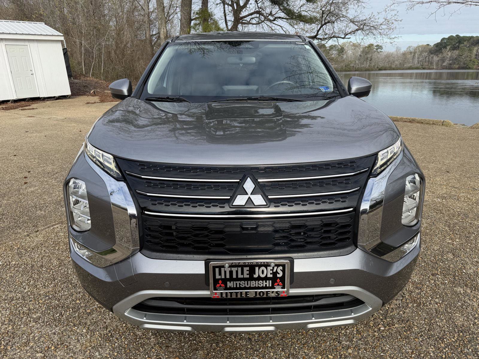 Used 2022 Mitsubishi Outlander SE image 8