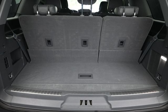 Used 2021 Lincoln Navigator Reserve w/ Luxury Package RWD image 24