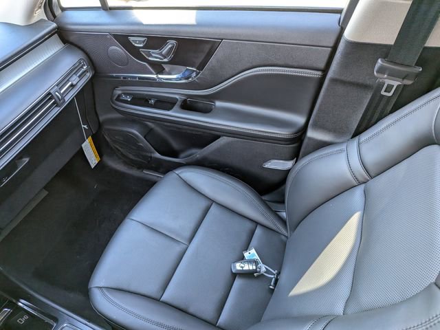New 2026 Lincoln Corsair Premiere image 15