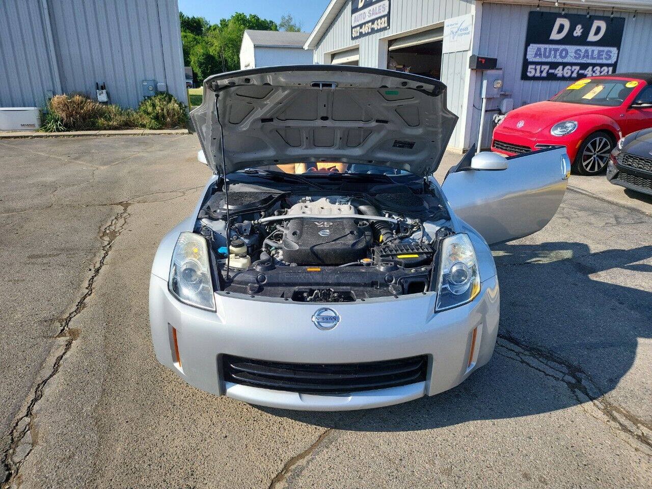 Used 2006 Nissan 350Z Enthusiast w/ (S02) Side Air Bags Pkg RWD image 40