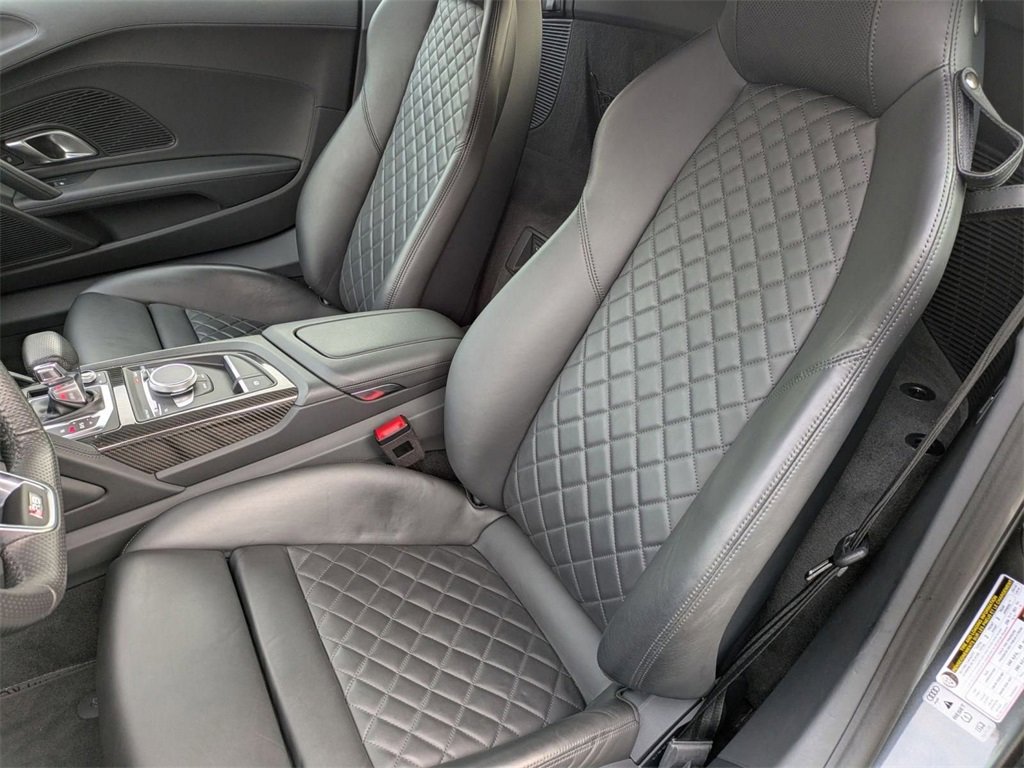 Used 2018 Audi R8 V10 plus image 5