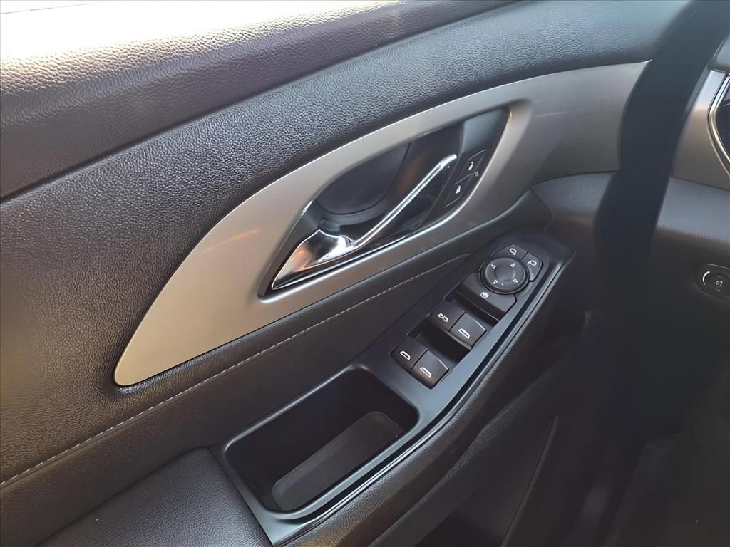 Used 2023 Chevrolet Traverse LT w/ LPO, Floor Liner Package image 11