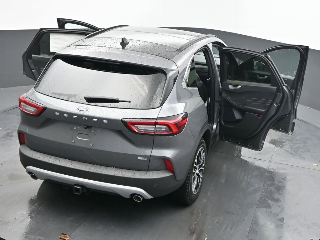 New 2026 Ford Escape SE w/ Class II Trailer Tow Package image 66