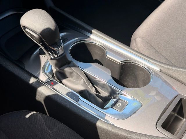 Used 2025 Chevrolet Malibu LT FWD image 32