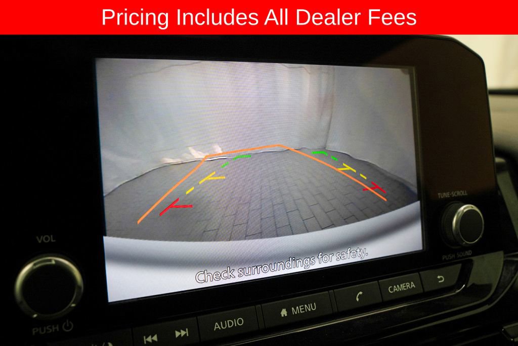 Certified 2024 Nissan Pathfinder SV w/ SV Premium Package FWD image 17