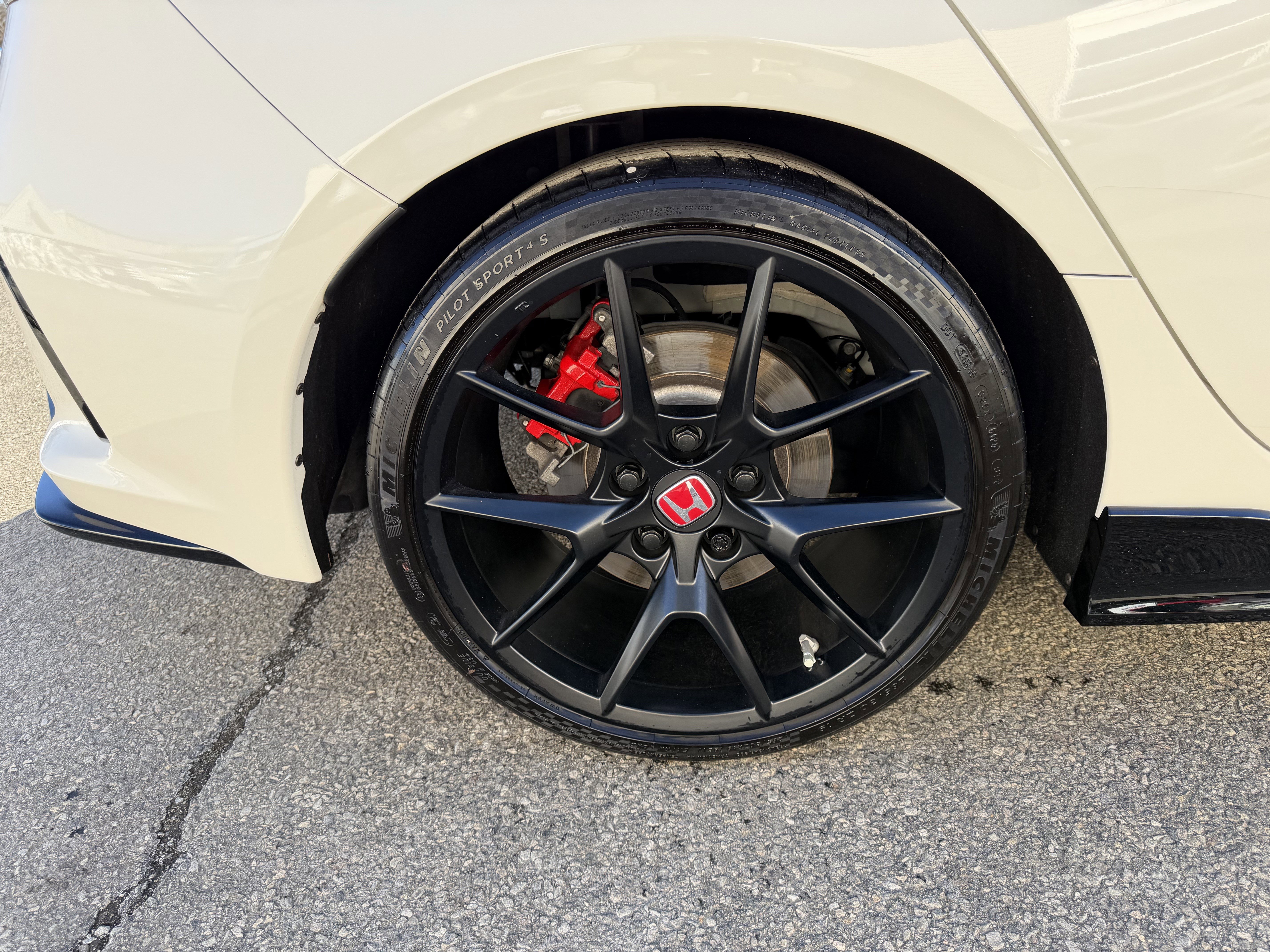 Used 2024 Honda Civic Type R image 9