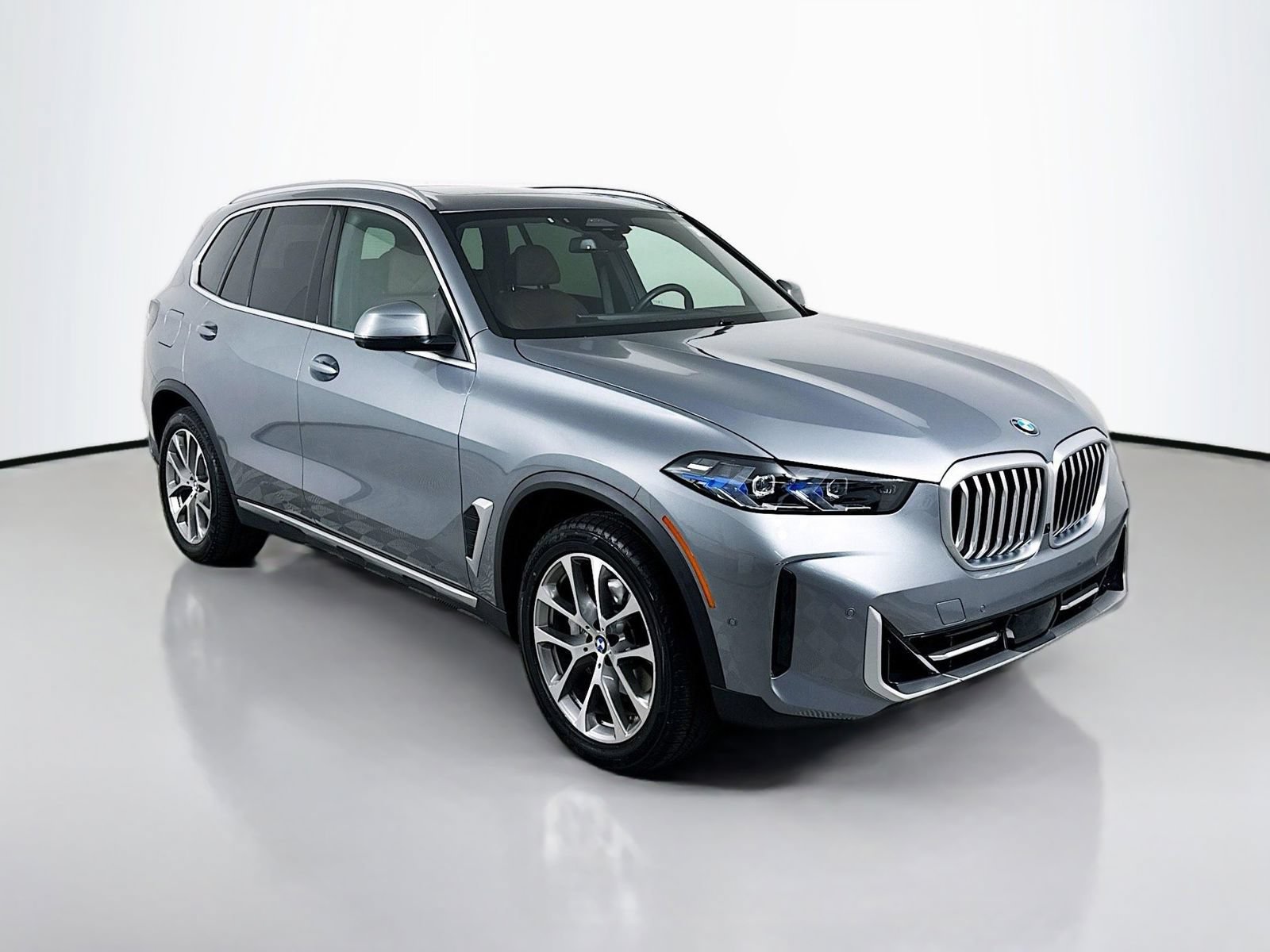 Used 2026 BMW X5 xDrive40i w/ Climate Comfort Package AWD/4WD image 7