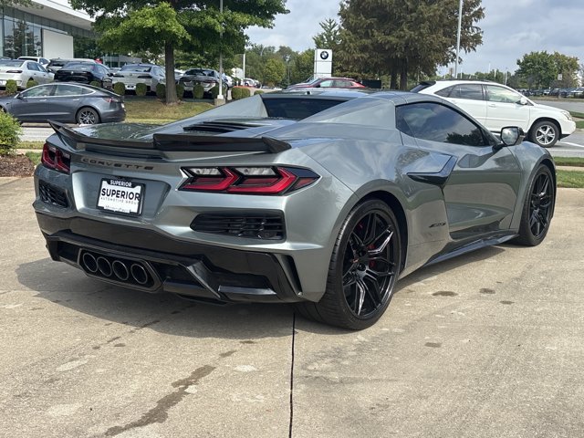 Used 2023 Chevrolet Corvette Z06 w/ Stealth Interior Trim Package RWD image 3
