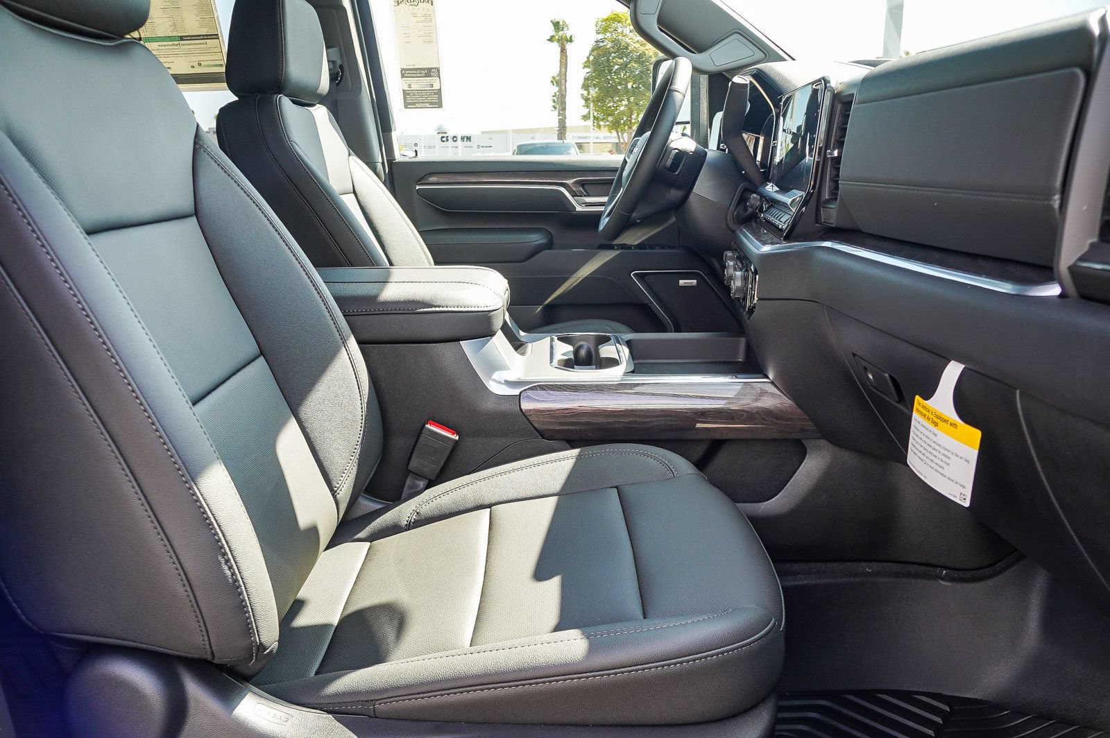 New 2026 Chevrolet Silverado 2500 LTZ w/ LTZ Plus Package AWD/4WD image 19