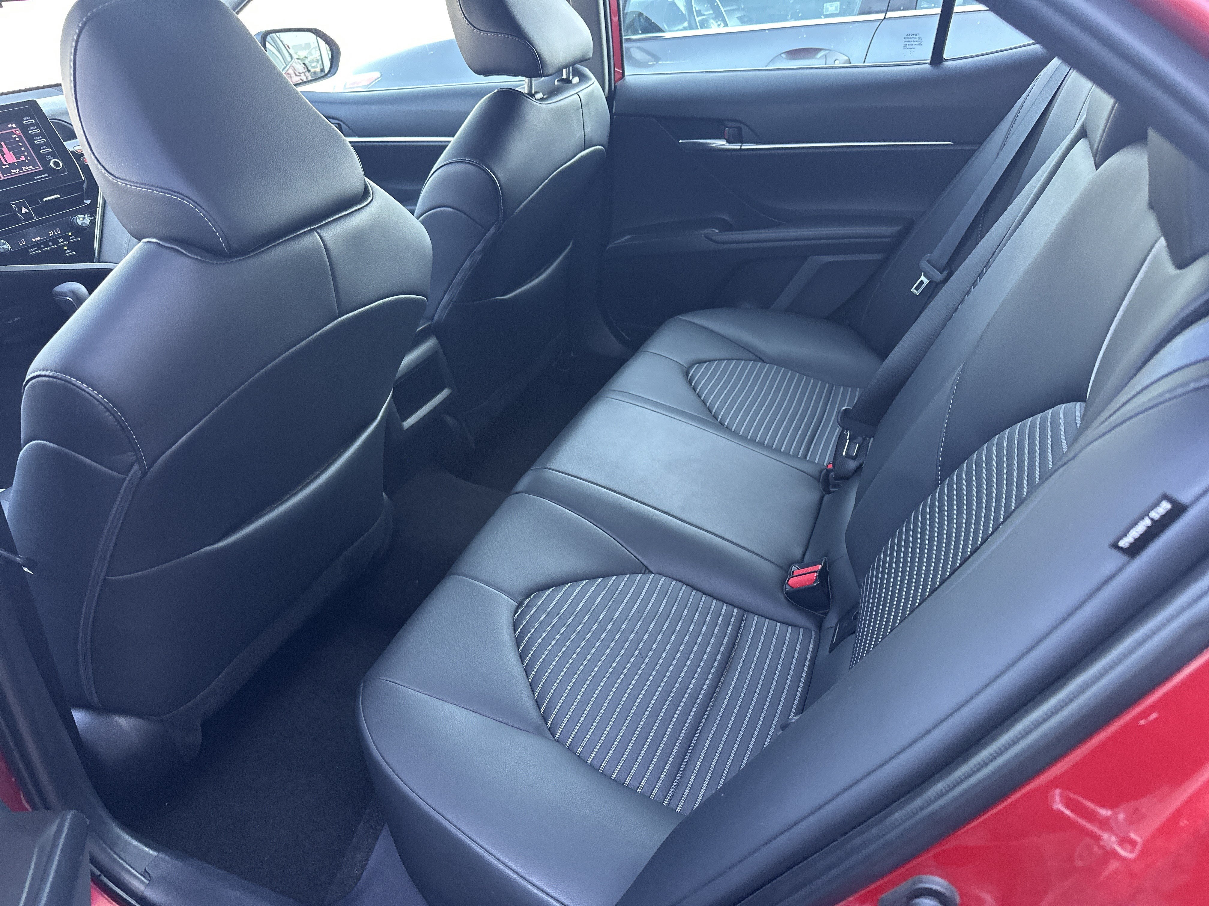 Used 2024 Toyota Camry SE FWD image 26