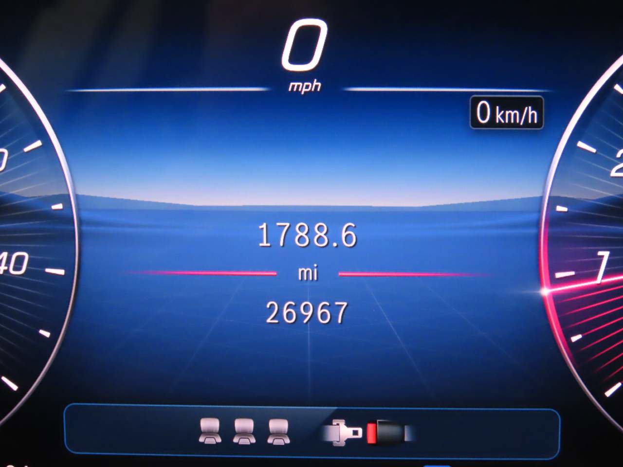 Used 2025 Mercedes-Benz C 300 Sedan image 6