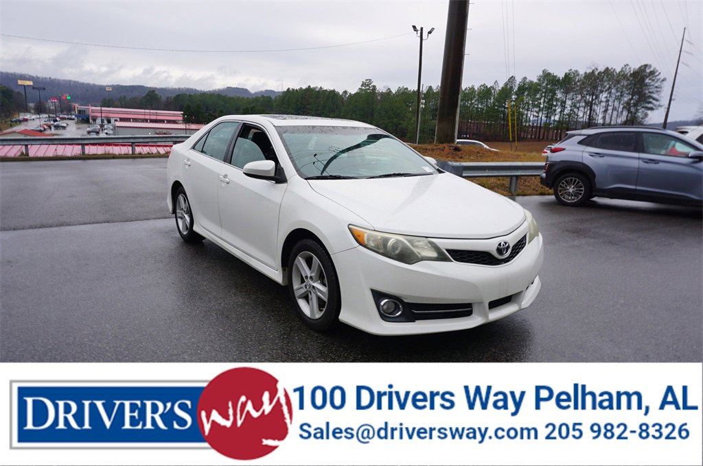 Used 2014 Toyota Camry SE
