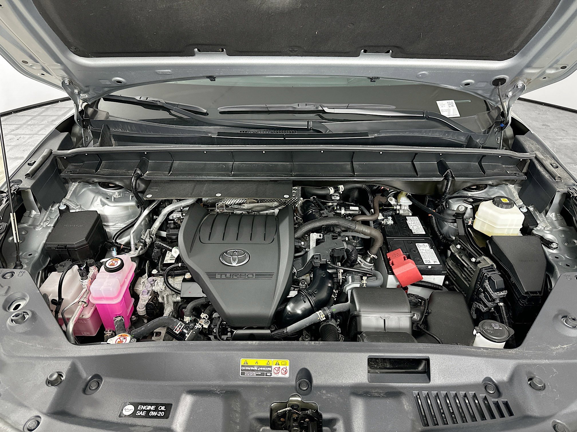 Used 2024 Toyota Highlander LE image 35