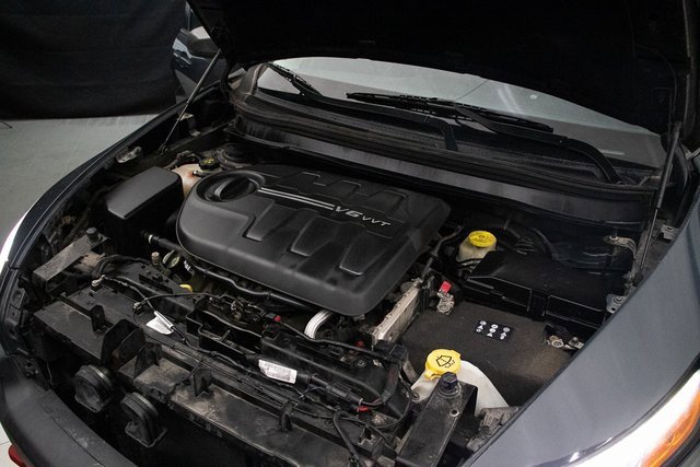 Used 2016 Jeep Cherokee Trailhawk w/ Comfort/Convenience Group image 27