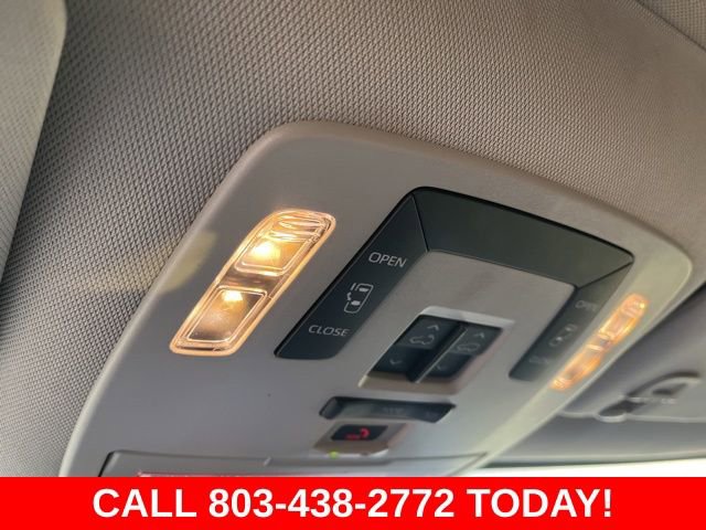 Used 2022 Toyota Sienna LE w/ LE Plus Package image 29