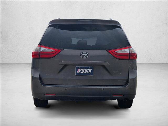 Used 2017 Toyota Sienna XLE w/ XLE Navigation Package image 6