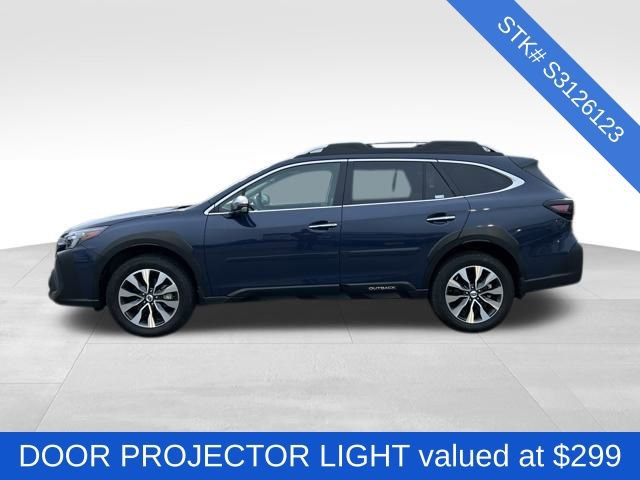 Used 2025 Subaru Outback Touring XT image 4